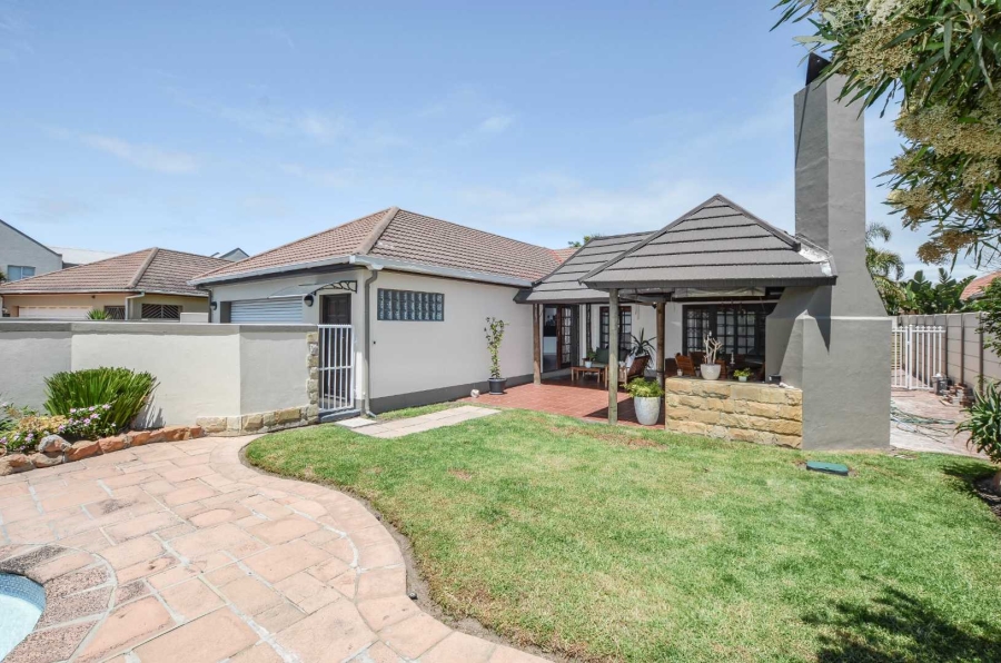 3 Bedroom Property for Sale in Parklands Western Cape